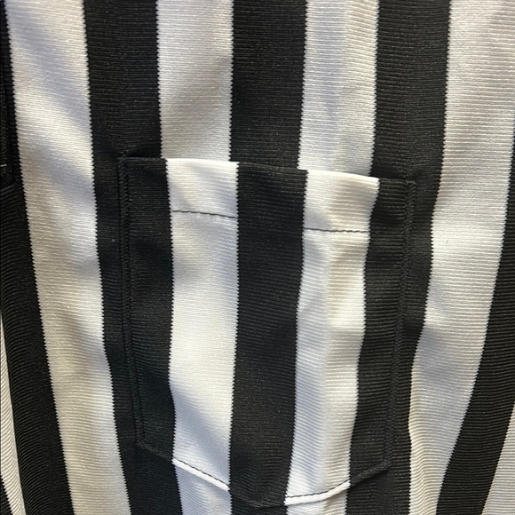 Black and White Striped Casual Button Down Shirt NWOT Referee Style Shirt - Picture 4 of 9